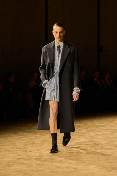Look 24